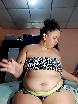 Marialae2735 online show from April 11, 2026, 3:27 pm