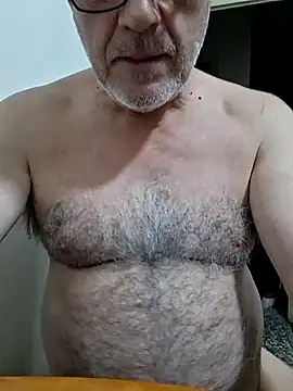 julenvcia online show from April 16, 2026, 12:11 am