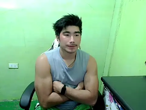 Snapshot of Hunkfireman chatting on June 24, 2026, 11:35 pm Hunkfireman online show from June 24, 2026, 11:35 pm