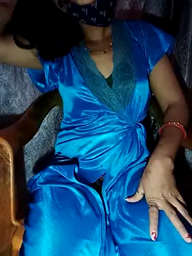 cutybhabhi007 online show from April 17, 2026, 1:30 am