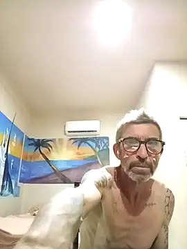 chris-sbh11 online show from April 26, 2026, 1:03 am