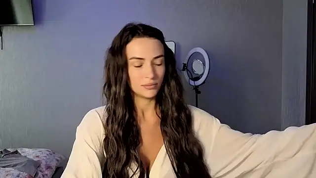 Kira  love1 online show from July 28, 2026, 9:17 am