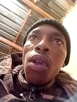 alphamale25 online show from April 17, 2026, 6:22 pm