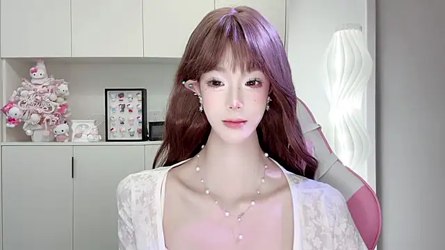 -Moonshine online show from April 13, 2026, 10:41 am