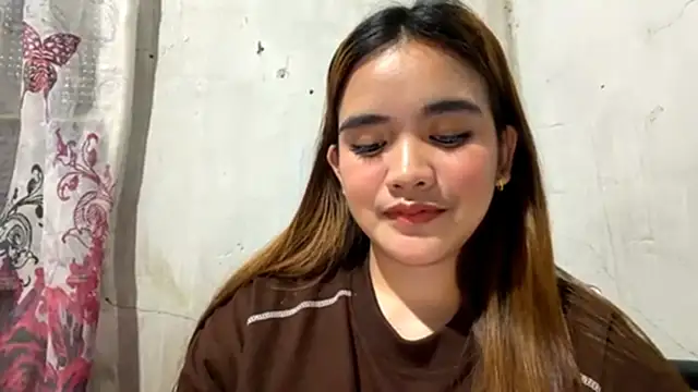 Snapshot of BillieMillhouse chatting on April 6, 2026, 12:28 pm BillieMillhouse online show from April 6, 2026, 12:28 pm
