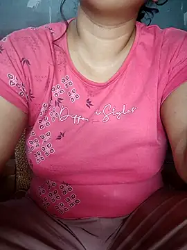 Snapshot of Riyashrma001 chatting on June 3, 2026, 2:33 pm Riyashrma001 online show from June 3, 2026, 2:33 pm