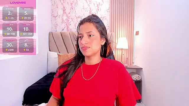 Atiena  online show from April 16, 2026, 9:39 pm