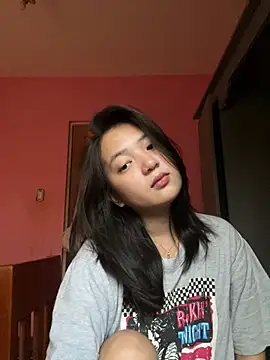 onlykays  online show from April 13, 2026, 8:40 am