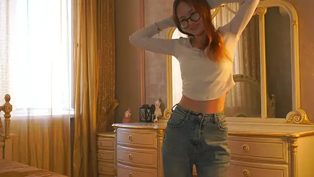 KristyMcgough online show from April 16, 2026, 10:49 am