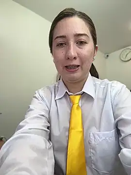 suzy-111 online show from April 14, 2026, 12:10 pm