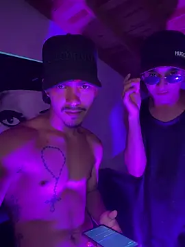 Cuteathleticboys online show from April 13, 2026, 10:25 pm