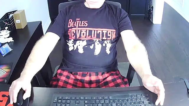 Shalun2000 online show from April 11, 2026, 3:16 pm