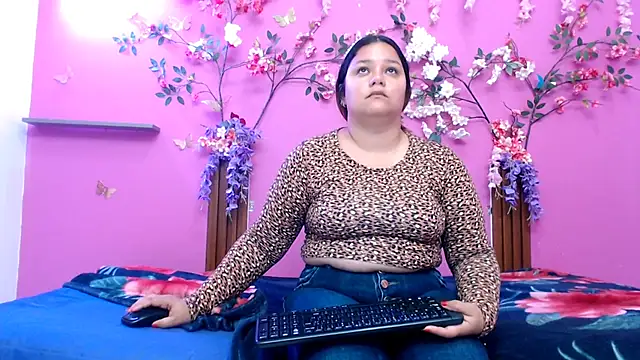 starfishanal21 online show from May 25, 2026, 7:23 pm
