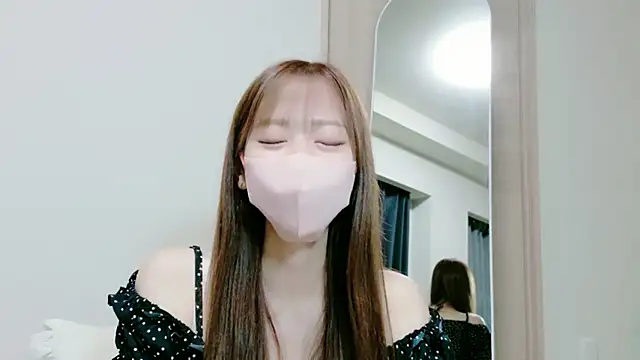 Snapshot of miraichan_v chatting on May 15, 2026, 1:20 pm miraichan v online show from May 15, 2026, 1:20 pm