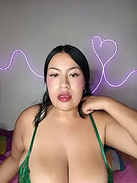SerenaDupont  online show from May 6, 2026, 4:49 am