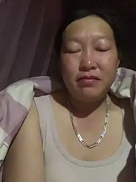 Snapshot of candy-beo chatting on May 3, 2026, 8:23 pm candy-beo online show from May 3, 2026, 8:23 pm