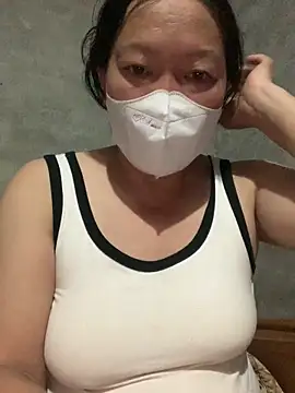 Snapshot of candy-beo chatting on June 18, 2026, 1:49 pm candy-beo online show from June 18, 2026, 1:49 pm