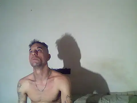 Morenazoojazos38 online show from May 3, 2026, 3:11 am