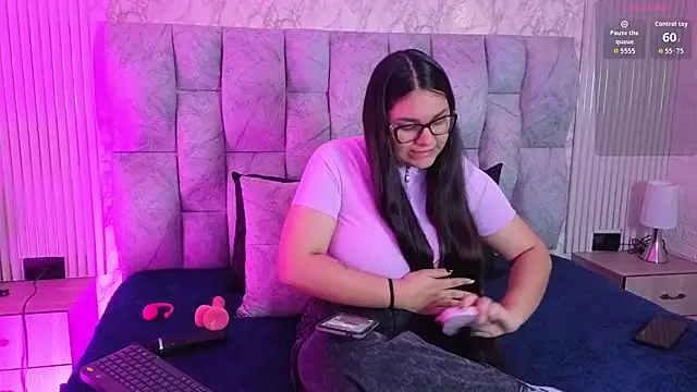 AmeliaCastell online show from April 12, 2026, 3:15 pm