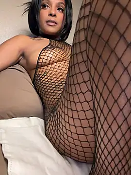 AreeAmor online show from April 14, 2026, 10:20 am