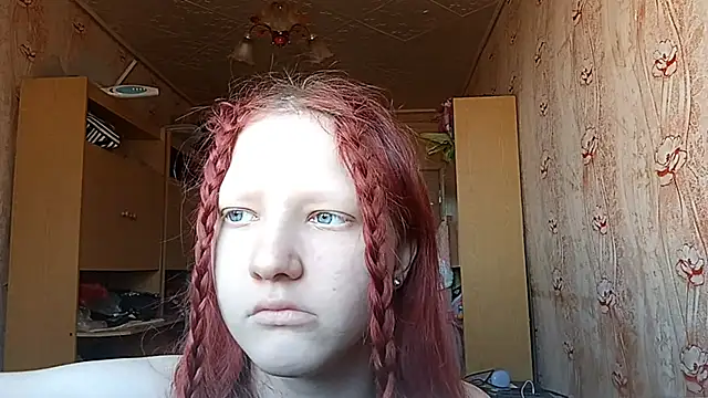 BirgitKamal online show from April 14, 2026, 1:16 pm