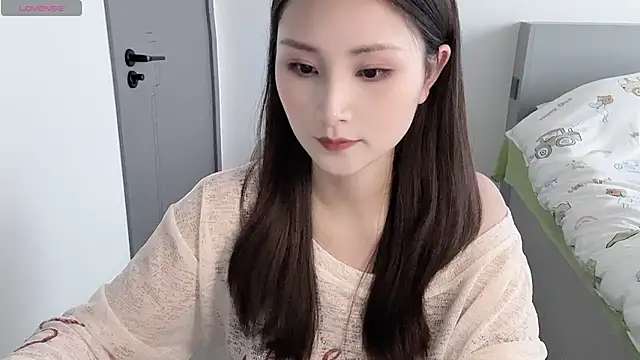 Huangyouyou online show from April 15, 2026, 9:04 am