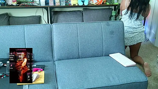 Snapshot of Controllercutie chatting on June 30, 2026, 4:18 pm Controllercutie online show from June 30, 2026, 4:18 pm