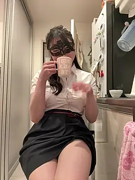 Snapshot of hiyori_hiyochan chatting on July 8, 2026, 12:06 pm hiyori hiyochan online show from July 8, 2026, 12:06 pm