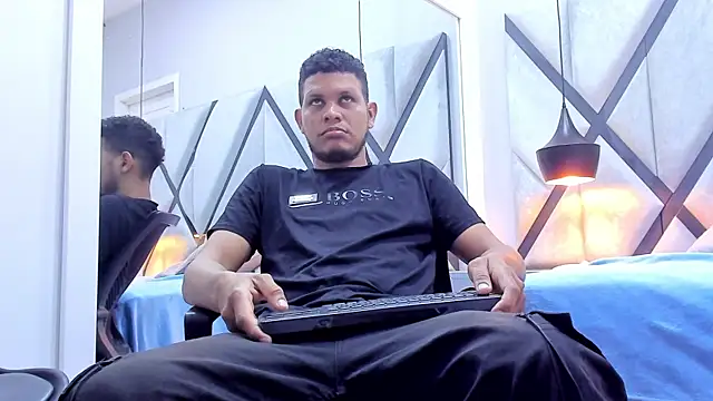 NohaBrooks online show from April 17, 2026, 12:52 pm