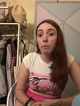 lilocababy online show from June 25, 2026, 9:31 pm