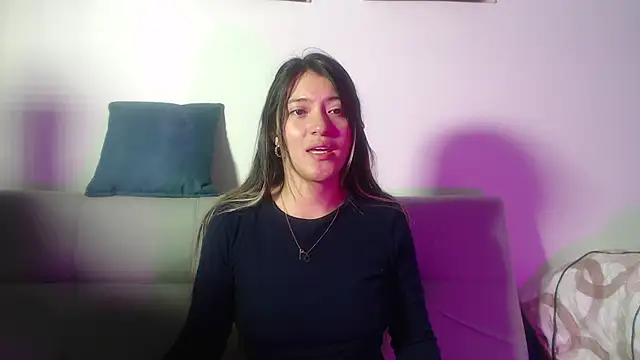 hannajonnes1 online show from April 16, 2026, 1:17 am