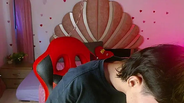 Marco fox723 online show from April 12, 2026, 6:33 pm