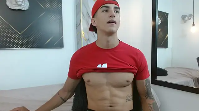 GoldenDesireX  online show from April 13, 2026, 7:29 pm