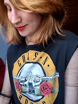 Julialexxxx online show from April 8, 2026, 10:06 am