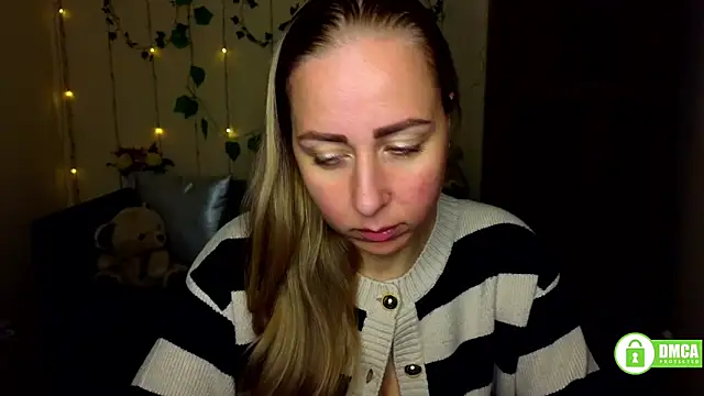 Alicewonderrmiss online show from April 14, 2026, 11:15 am