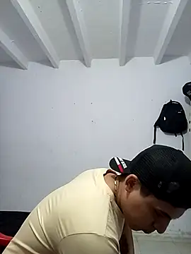 cmjeferson online show from April 25, 2026, 3:42 am