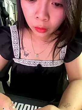 Pink 83 online show from April 18, 2026, 7:54 am