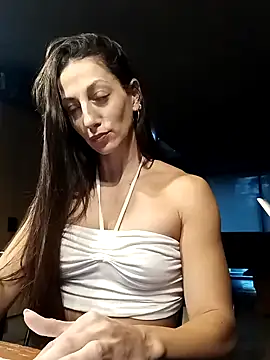 Snapshot of canduxgirl chatting on May 1, 2026, 9:09 pm canduxgirl online show from May 1, 2026, 9:09 pm