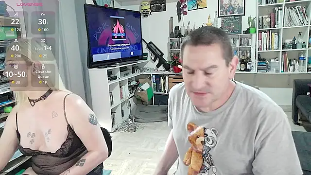 teddythebeer86 online show from May 17, 2026, 2:28 pm