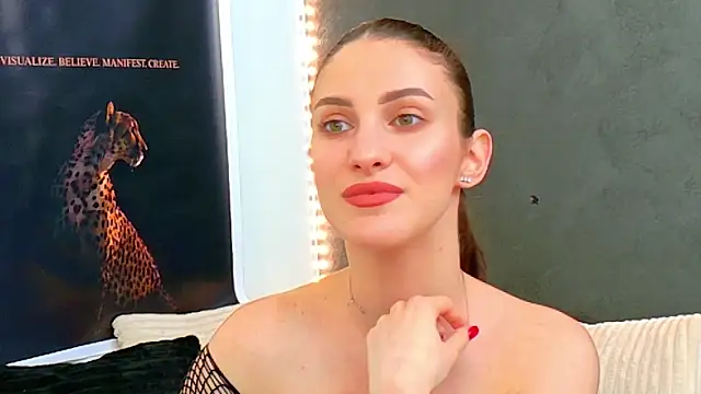 Amira a online show from April 8, 2026, 11:01 am