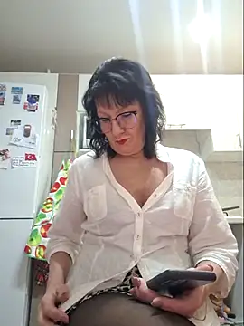 LaliaMia online show from November 18, 2025, 2:05 am