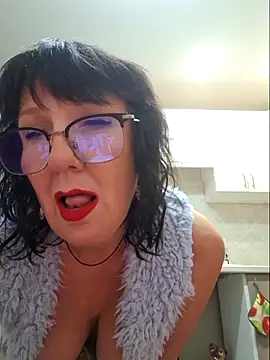 LaliaMia online show from November 12, 2025, 3:43 am