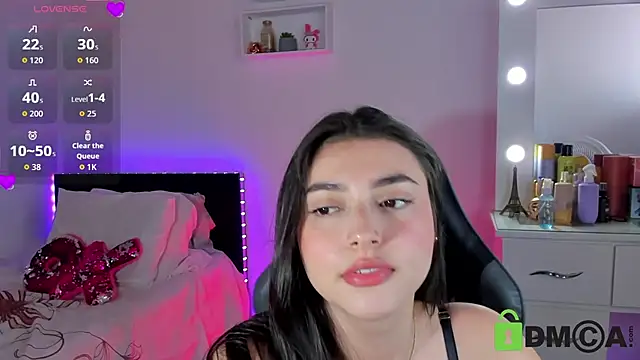esmeralda le online show from May 9, 2026, 1:14 pm