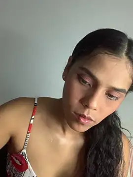 Snapshot of Jasmine_sweed1 chatting on May 16, 2026, 12:53 am Jasmine sweed1 online show from May 16, 2026, 12:53 am