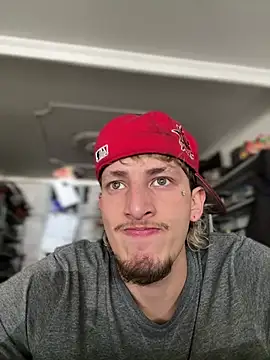 ZarcooX online show from April 16, 2026, 7:47 pm