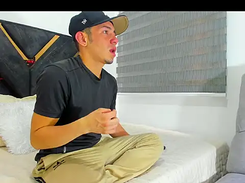 John Hot6 online show from April 13, 2026, 2:21 pm