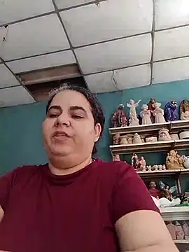 Snapshot of Golositadeamor chatting on June 8, 2026, 5:35 pm Golositadeamor online show from June 8, 2026, 5:35 pm