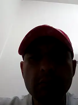 Snapshot of KingRichard3328 chatting on July 2, 2026, 3:51 pm KingRichard3328 online show from July 2, 2026, 3:51 pm
