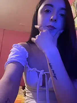 Snapshot of Nonnyiris chatting on August 2, 2026, 6:12 am Nonnyiris online show from August 2, 2026, 6:12 am