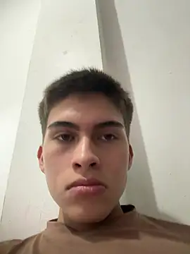 sabanamojada19 online show from April 13, 2026, 3:27 pm